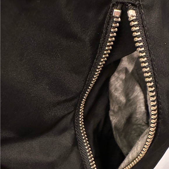 Aritzia The Group Babaton Gilman Black Bomber Jacket Size XS - Picture 4 of 8